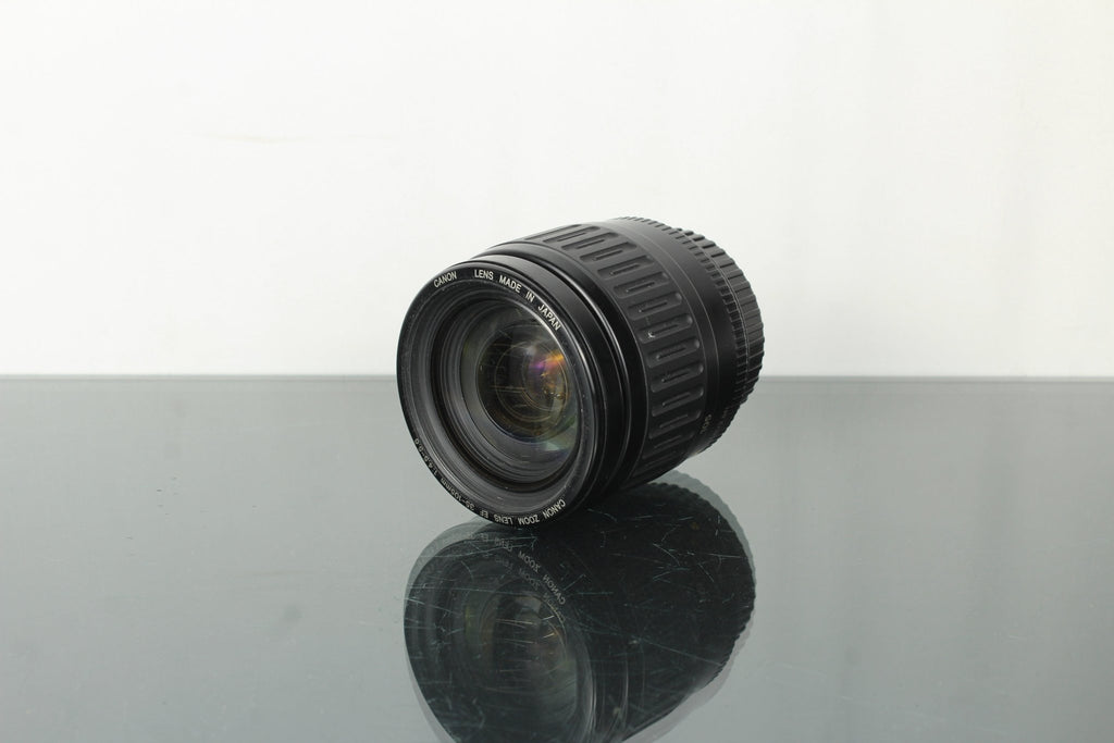 Canon Zoom Lens EF 35 - 105mm 1:4.5 - 5.6 EF Mount - Dutch|Thrift