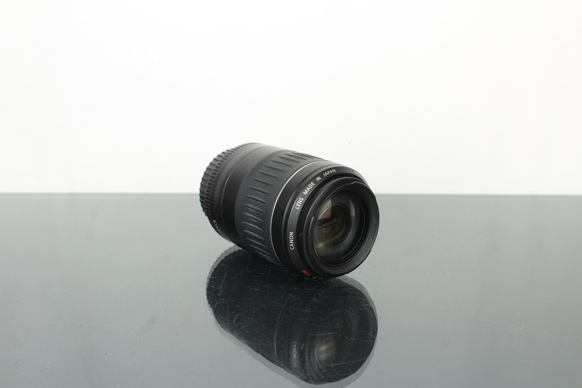 Canon Zoom Lens EF 55 - 200mm 1:4.5 - 5.6 + EF mount lens - Dutch|Thrift