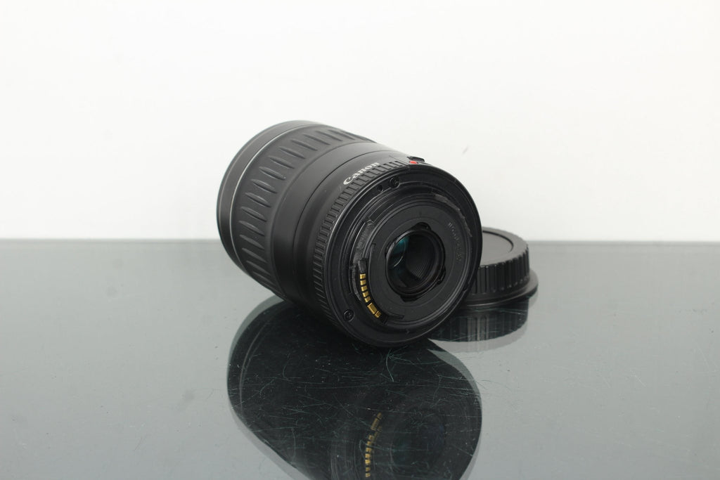 Canon Zoom Lens EF 55 - 200mm 1:4.5 - 5.6 + EF mount lens - Dutch|Thrift