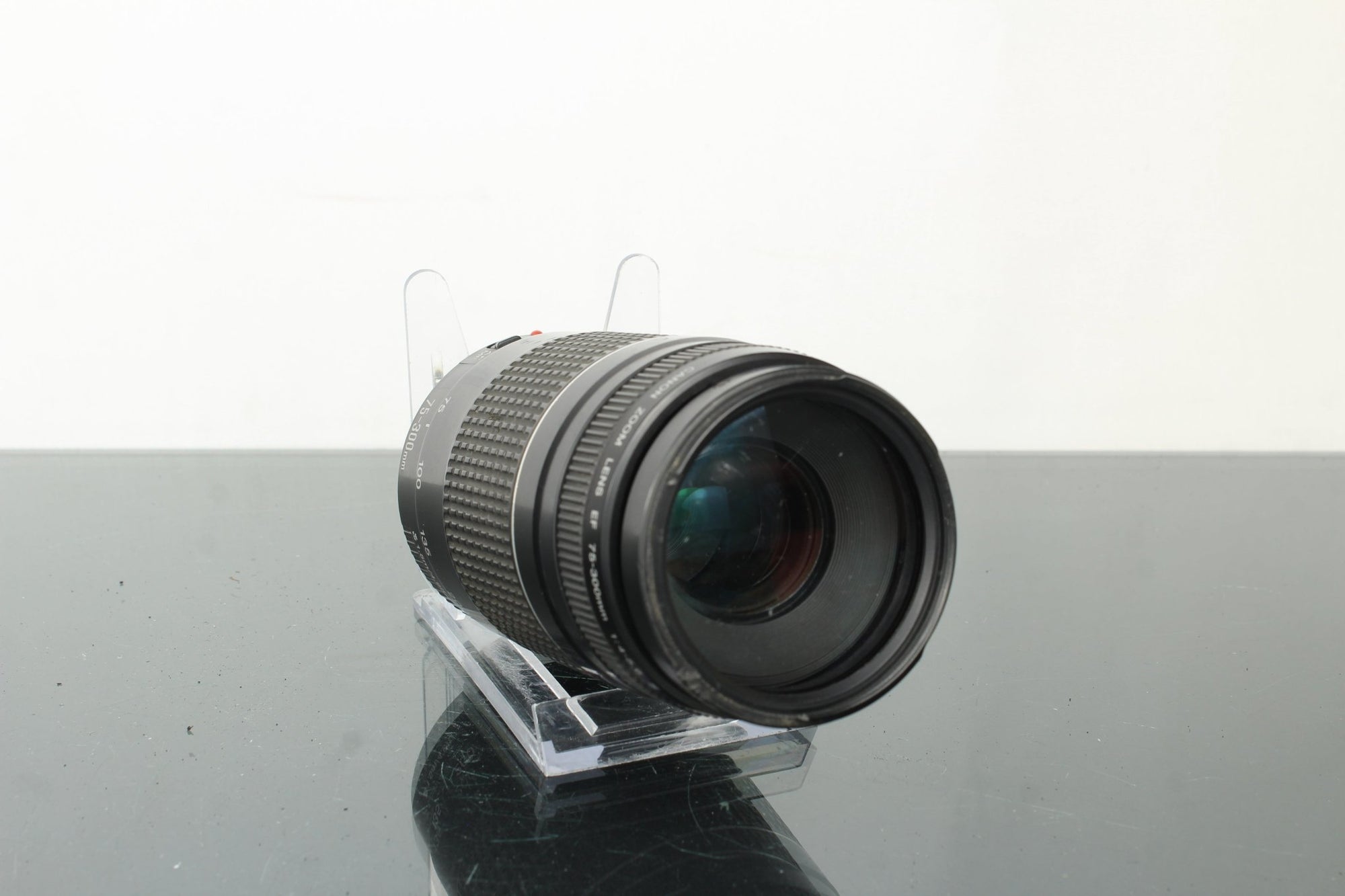 Canon Zoom Lens EF 75 - 300mm 1:4 - 5.6 EF Mount - Dutch|Thrift