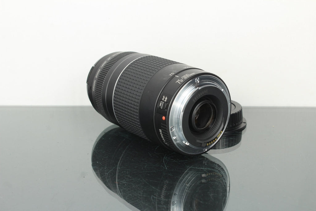 Canon Zoom Lens EF 75 - 300mm 1:4 - 5.6 (EF Mount) - Dutch|Thrift