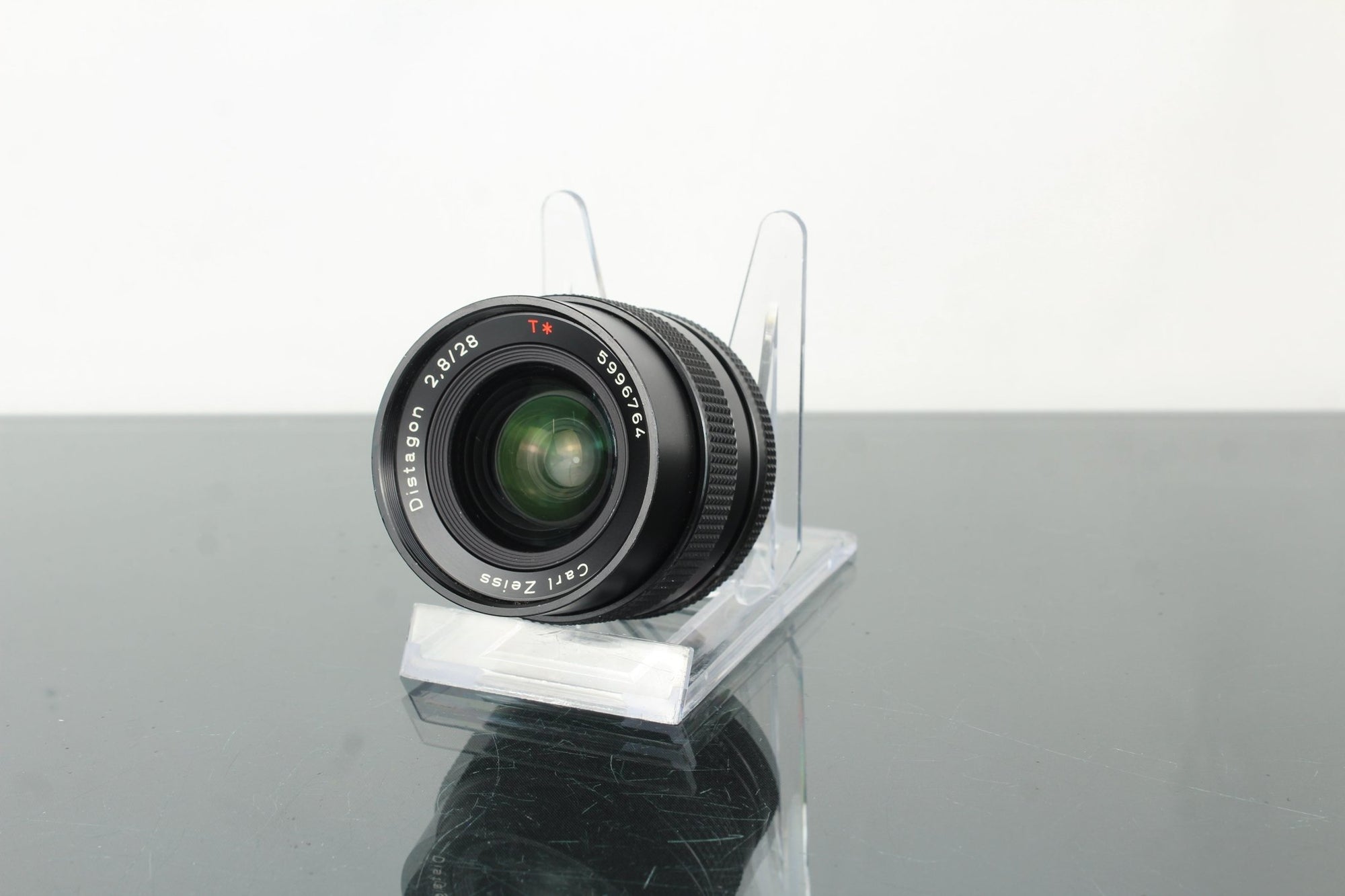 Carl Zeiss Distagon 2,8/28 CY Contax Mount - Dutch|Thrift