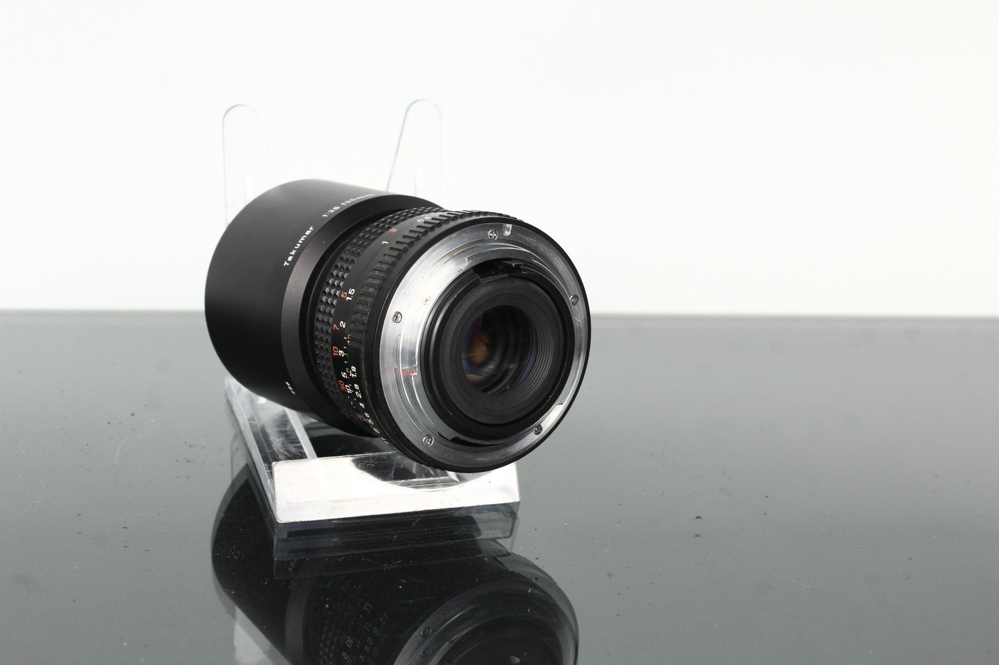 Chinon 50mm f/1.9 - Dutch|Thrift