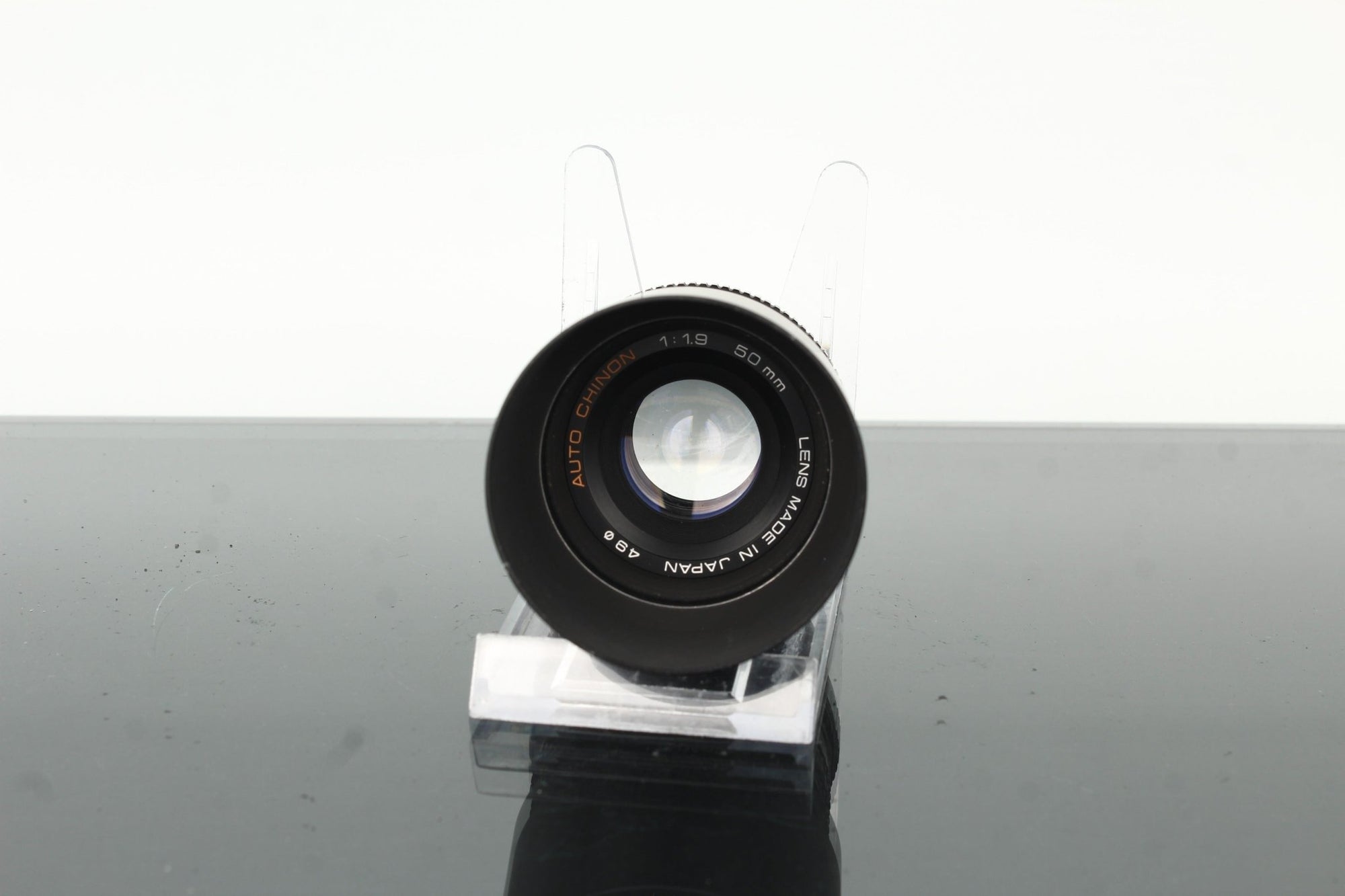 Chinon 50mm f/1.9 - Dutch|Thrift