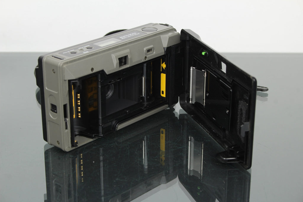 Chinon Auto 3001 - Dutch|Thrift