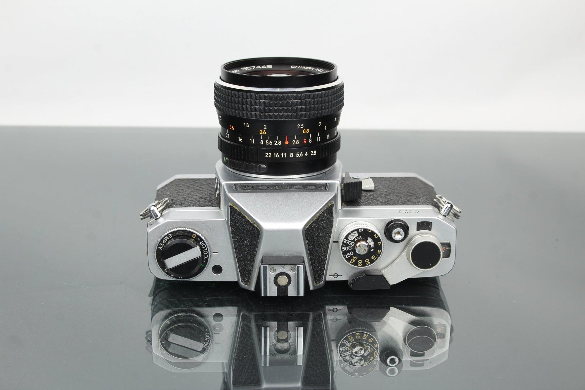 Chinon CS + Auto Chinon 28mm f/2.8 Lens - Dutch|Thrift