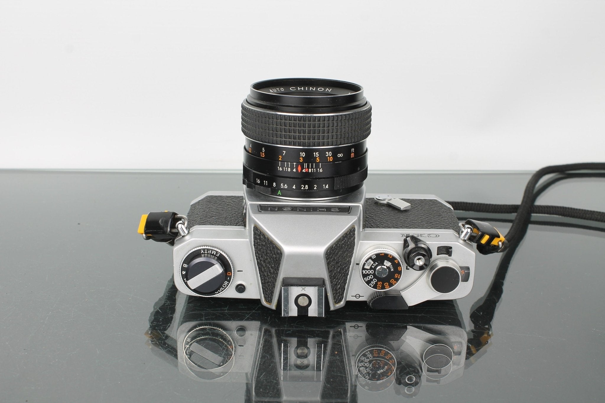 フィルムカメラ　Canon Chinon Nikon Fujifilmオリンパス Chinon CX 2 SLR Film Camera + Auto Chinon 55mm f/1.4 – Dutch|Thrift