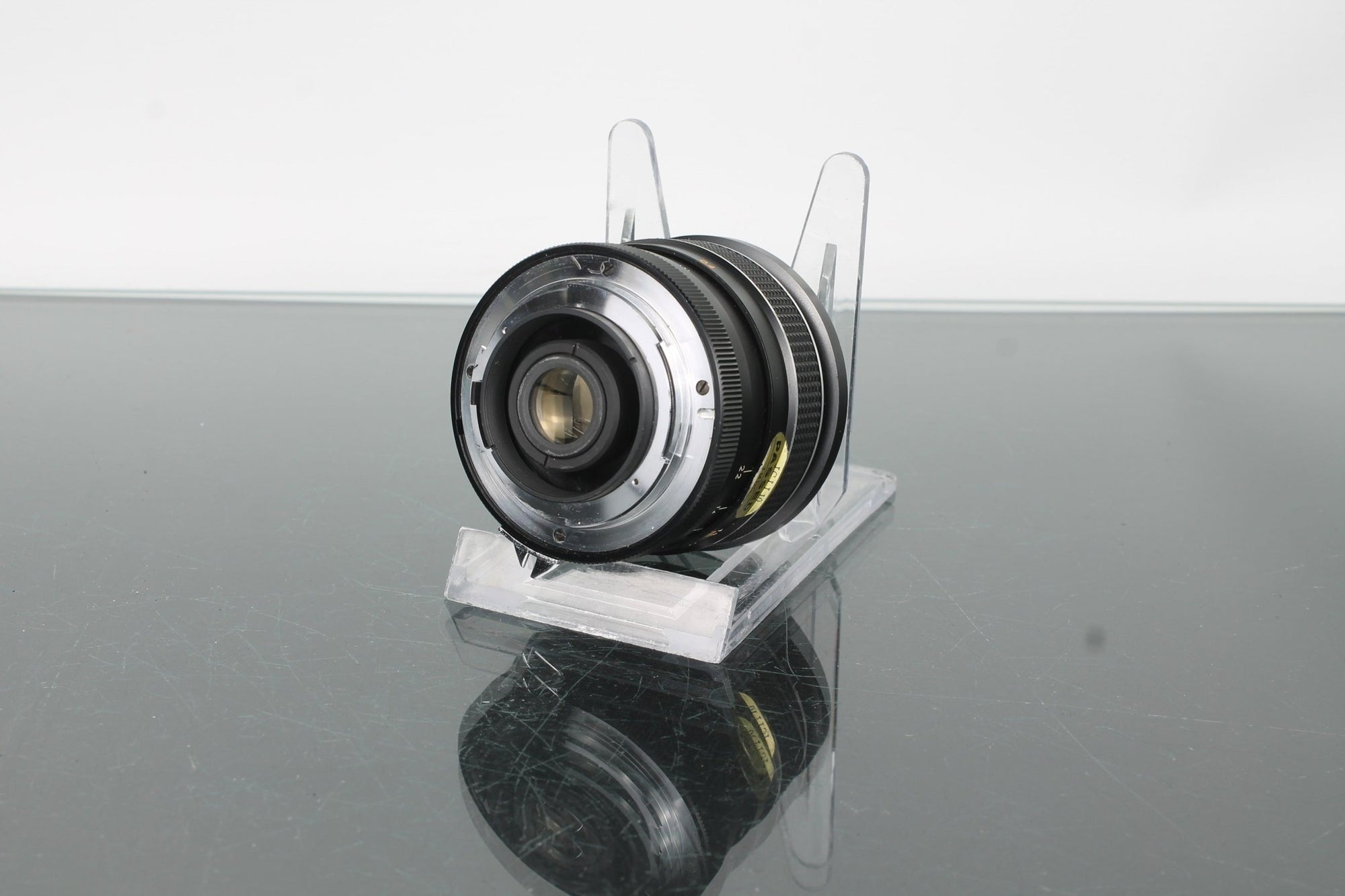 Chinonflex Auto Reflex 28mm f/2.8 - Dutch|Thrift