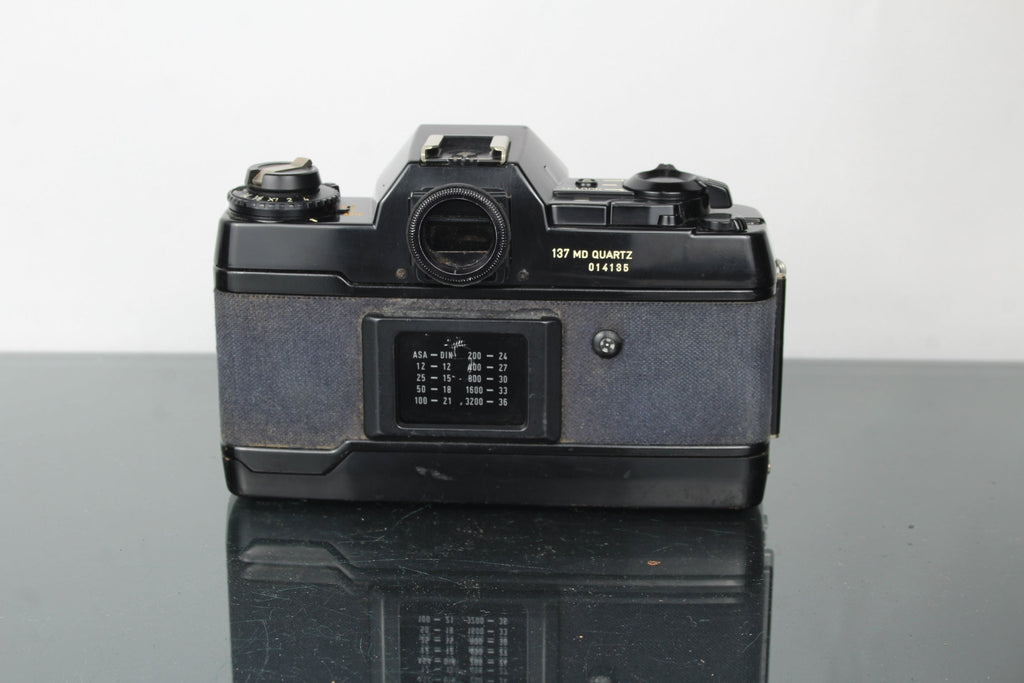 Contax 137 MD Quartz + Yashica DSB 55mm 1:2 lens - Dutch|Thrift