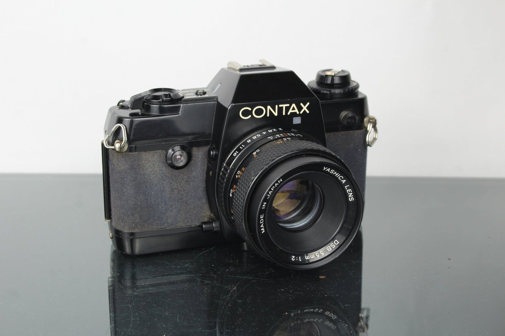 Contax 137 MD Quartz + Yashica DSB 55mm 1:2 lens - Dutch|Thrift