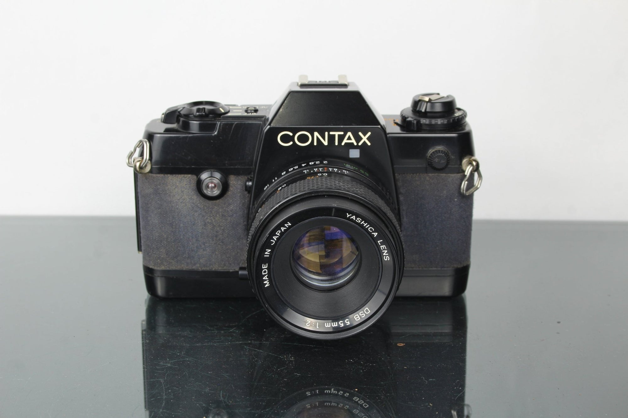 Contax 137 MD Quartz + Yashica DSB 55mm 1:2 lens - Dutch|Thrift