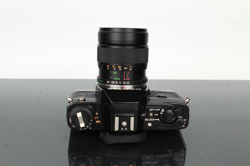 Contax 137 MD Quartz + Yashica ML Zoom 42 - 75mm f/3.5 - 4.5 - Dutch|Thrift
