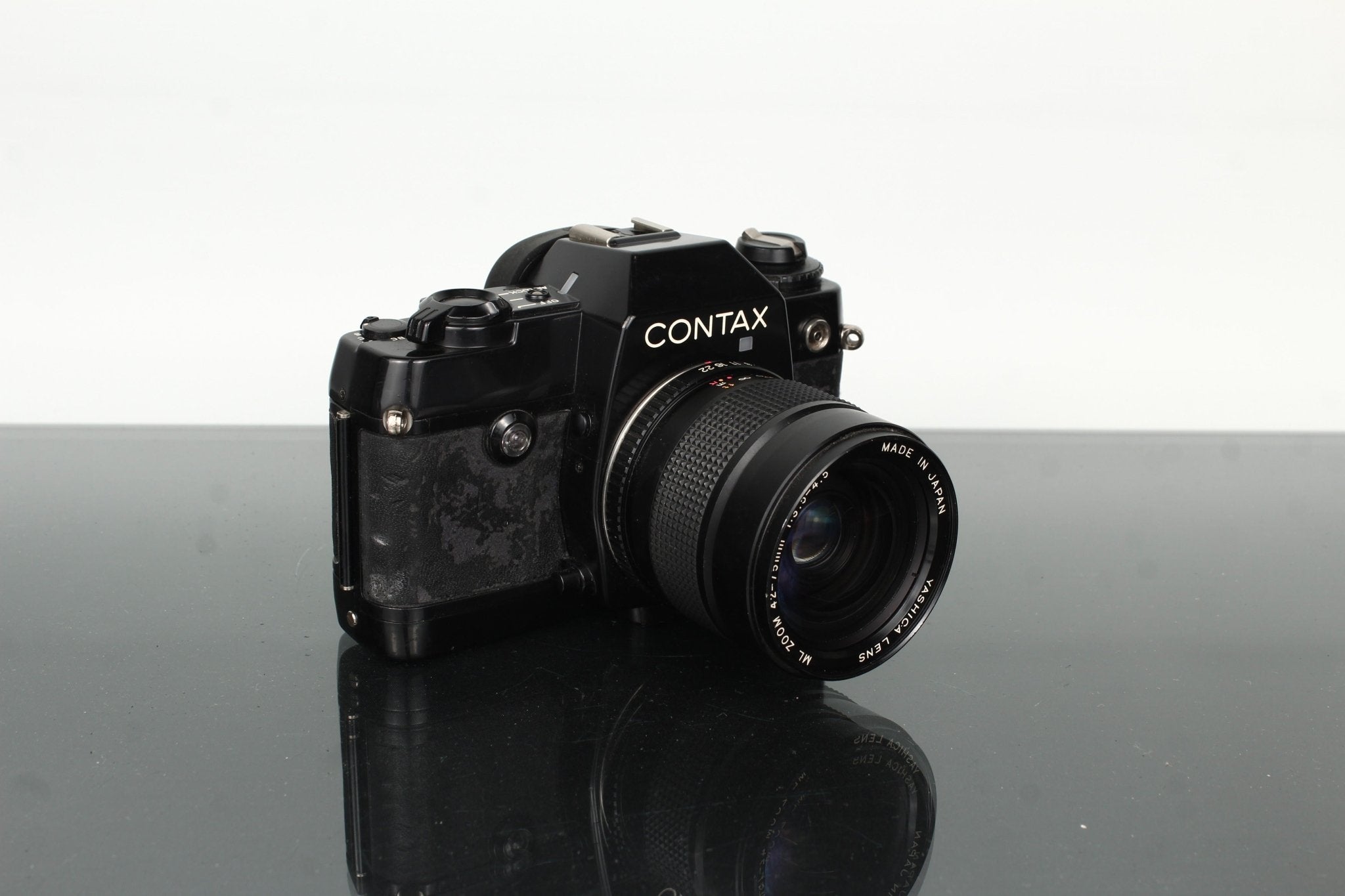フィルムカメラ CONTAX 137MD Q YASHICA DSB 50mm F1.9 Contax 137 MD Quartz SLR filmový fotoaparát s objektivem Yashica