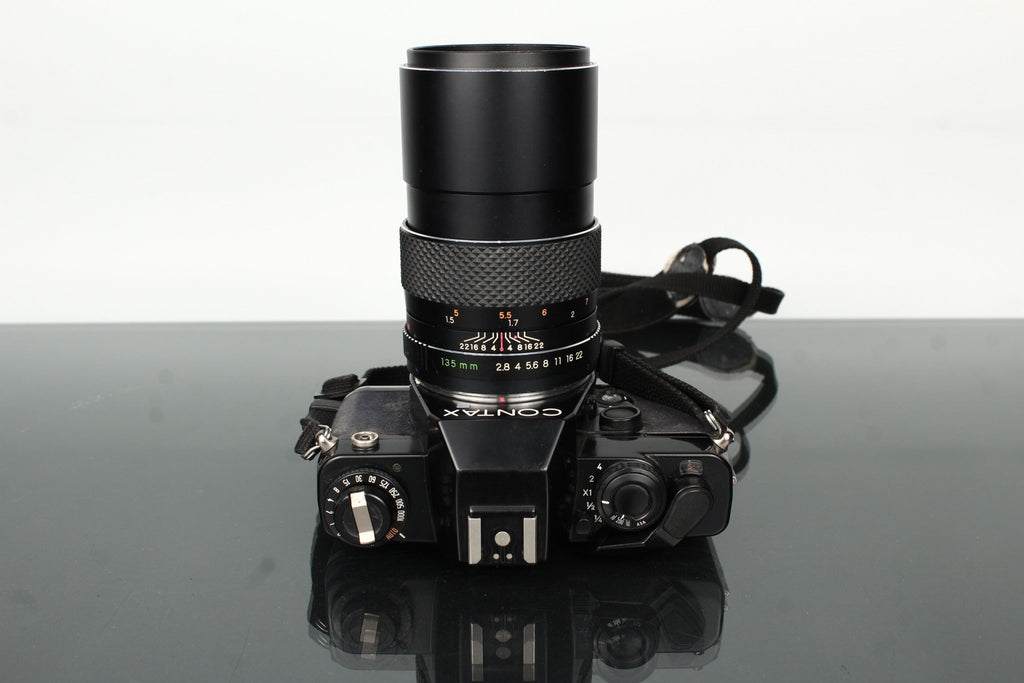 Contax 139 Quartz + Yashica ML 135mm f/2.8 - Dutch|Thrift
