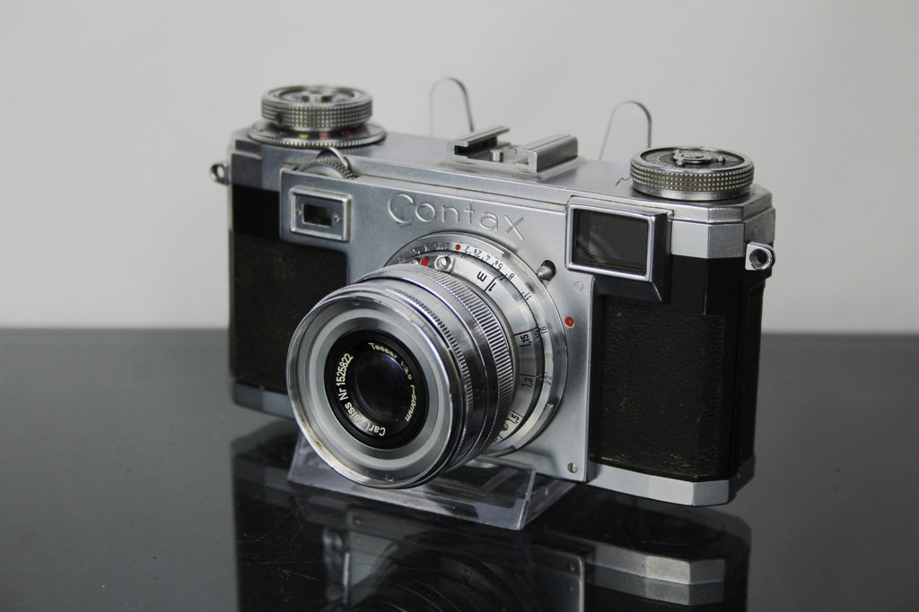 Contax II + Zeiss 50mm f/3.5 lens - Dutch|Thrift