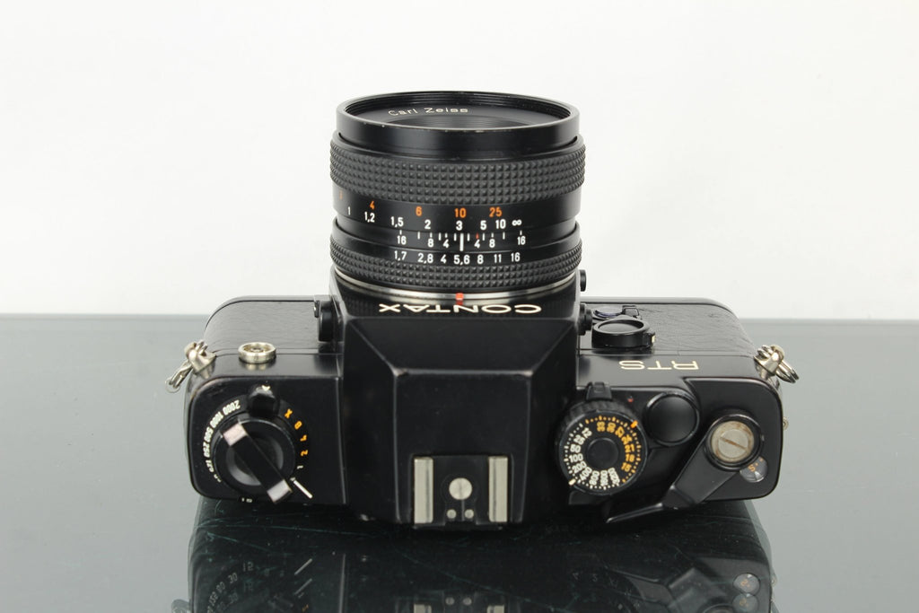 Contax RTS + Carl Zeiss Planar 50mm f/1.7 C/Y lens - Dutch|Thrift
