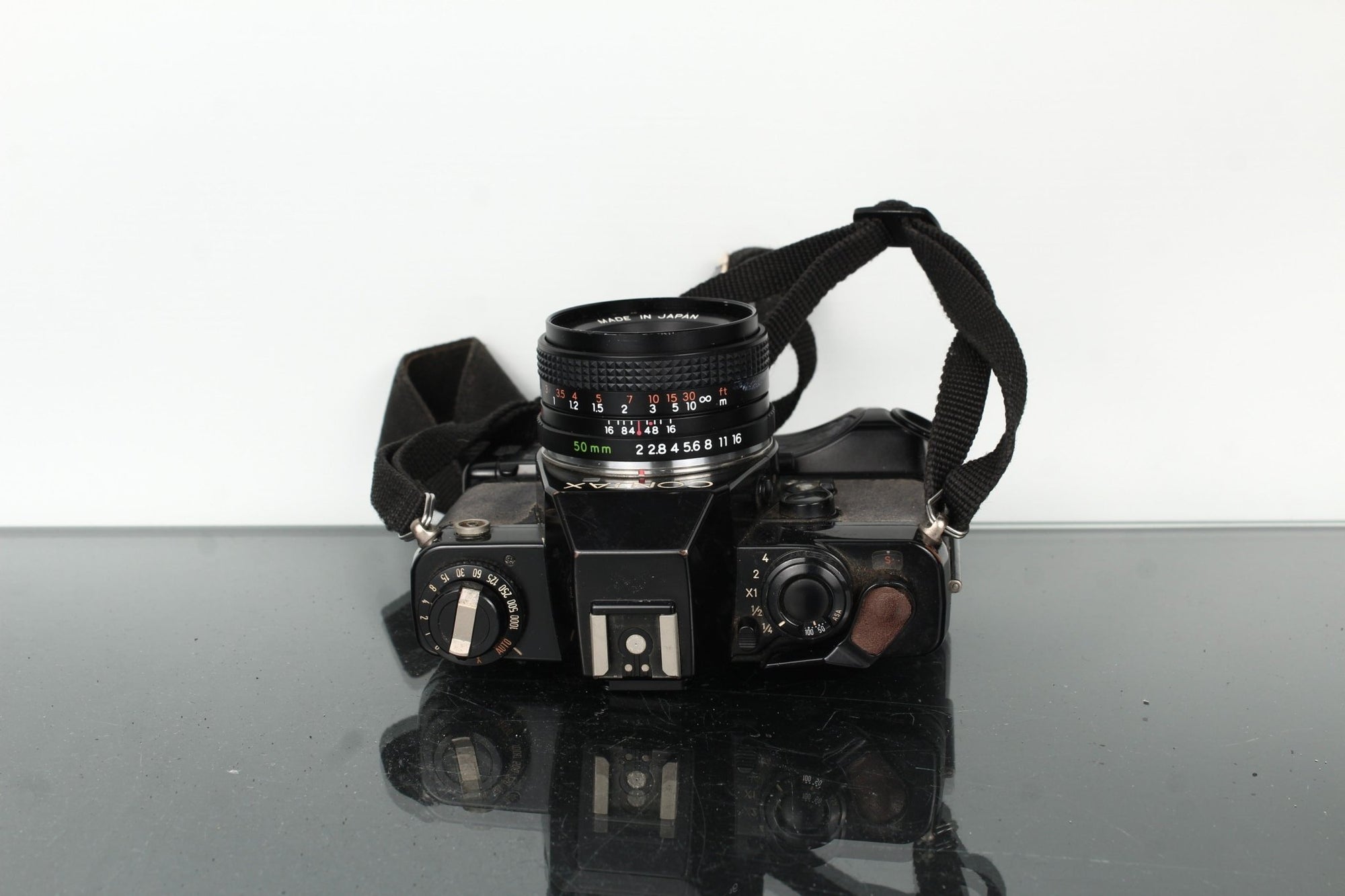 Contax + Yashica ML 50mm 1:2 - Dutch|Thrift