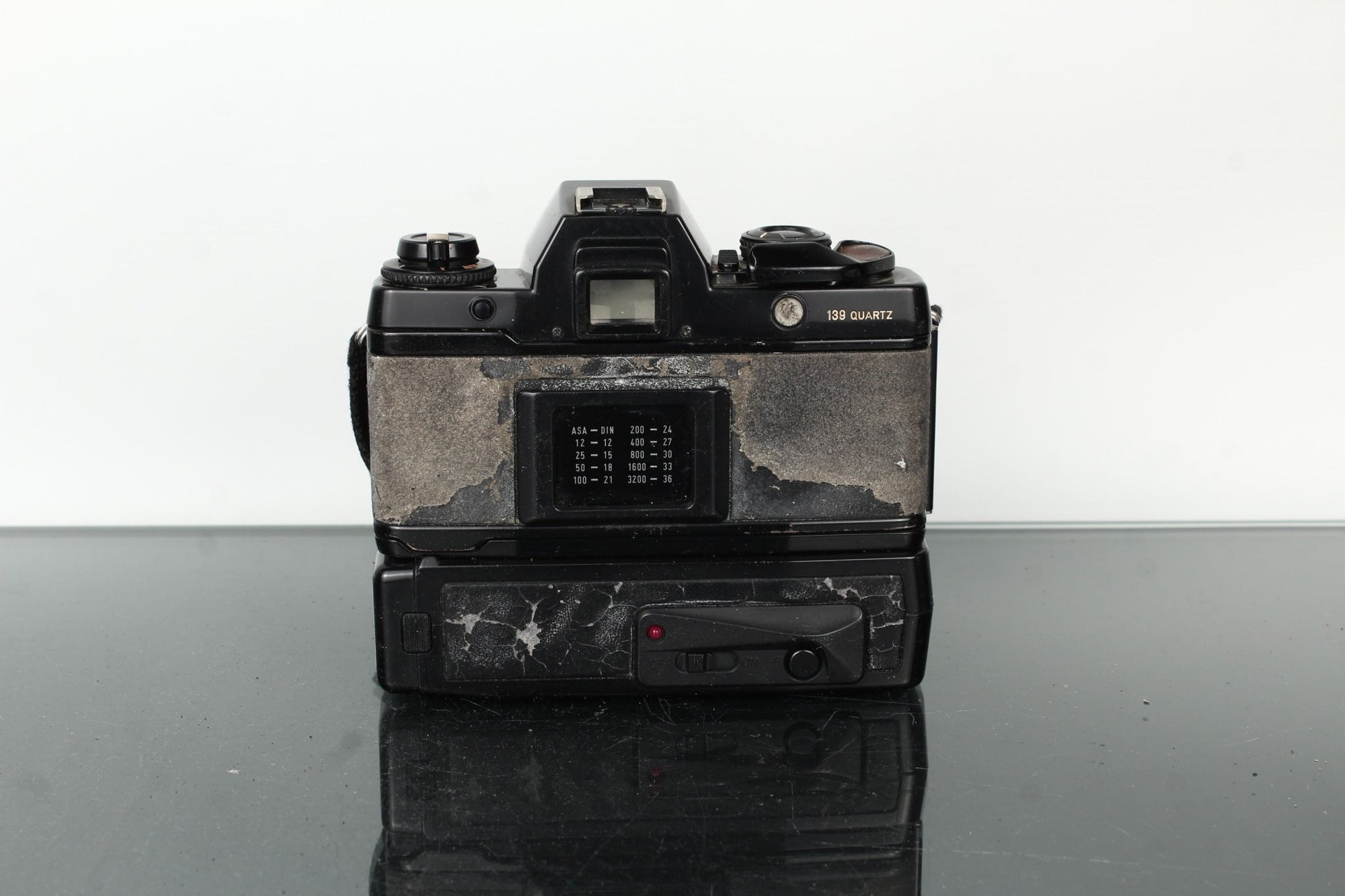 Contax + Yashica ML 50mm 1:2 - Dutch|Thrift