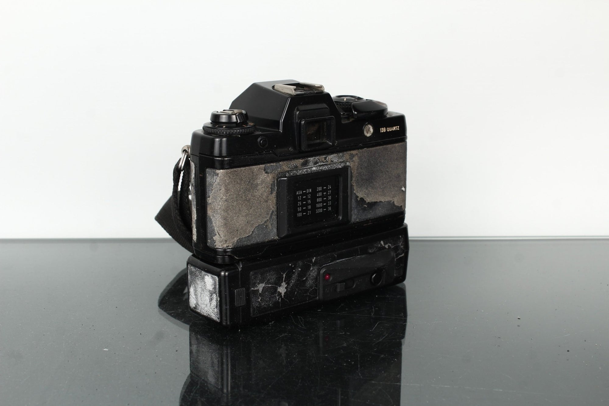 Contax + Yashica ML 50mm 1:2 - Dutch|Thrift