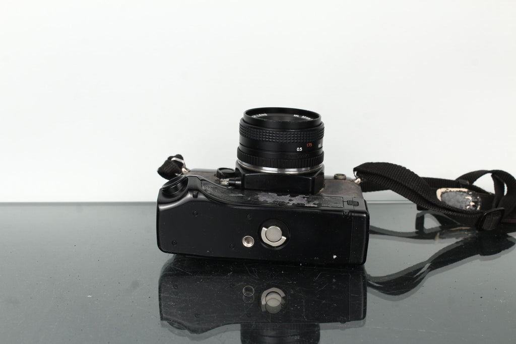 Contax + Yashica ML 50mm 1:2 - Dutch|Thrift