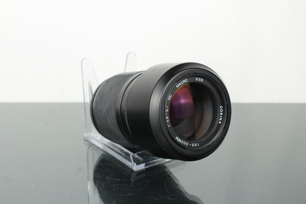 Cosina AF 100 - 300 f5.6/6.7 Nikon AF lens mount - Dutch|Thrift