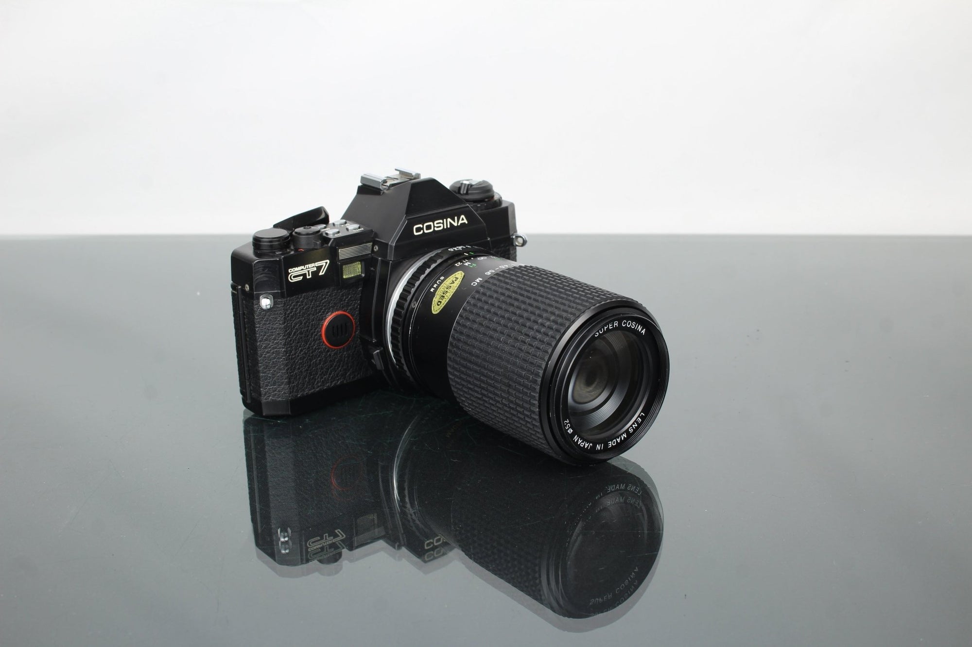 Cosina CT7 + Super Cosina 80 - 200mm 1:4.5 - 5.6 MC lens - Dutch|Thrift