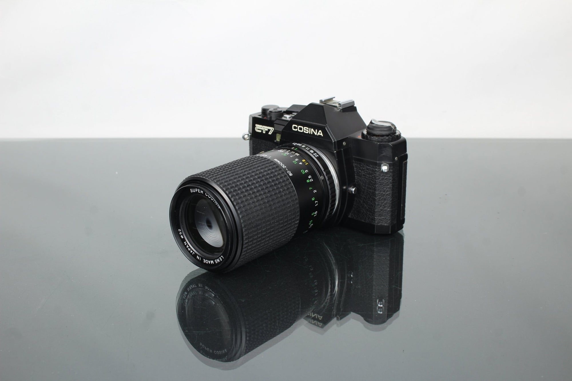 Cosina CT7 + Super Cosina 80 - 200mm 1:4.5 - 5.6 MC lens - Dutch|Thrift