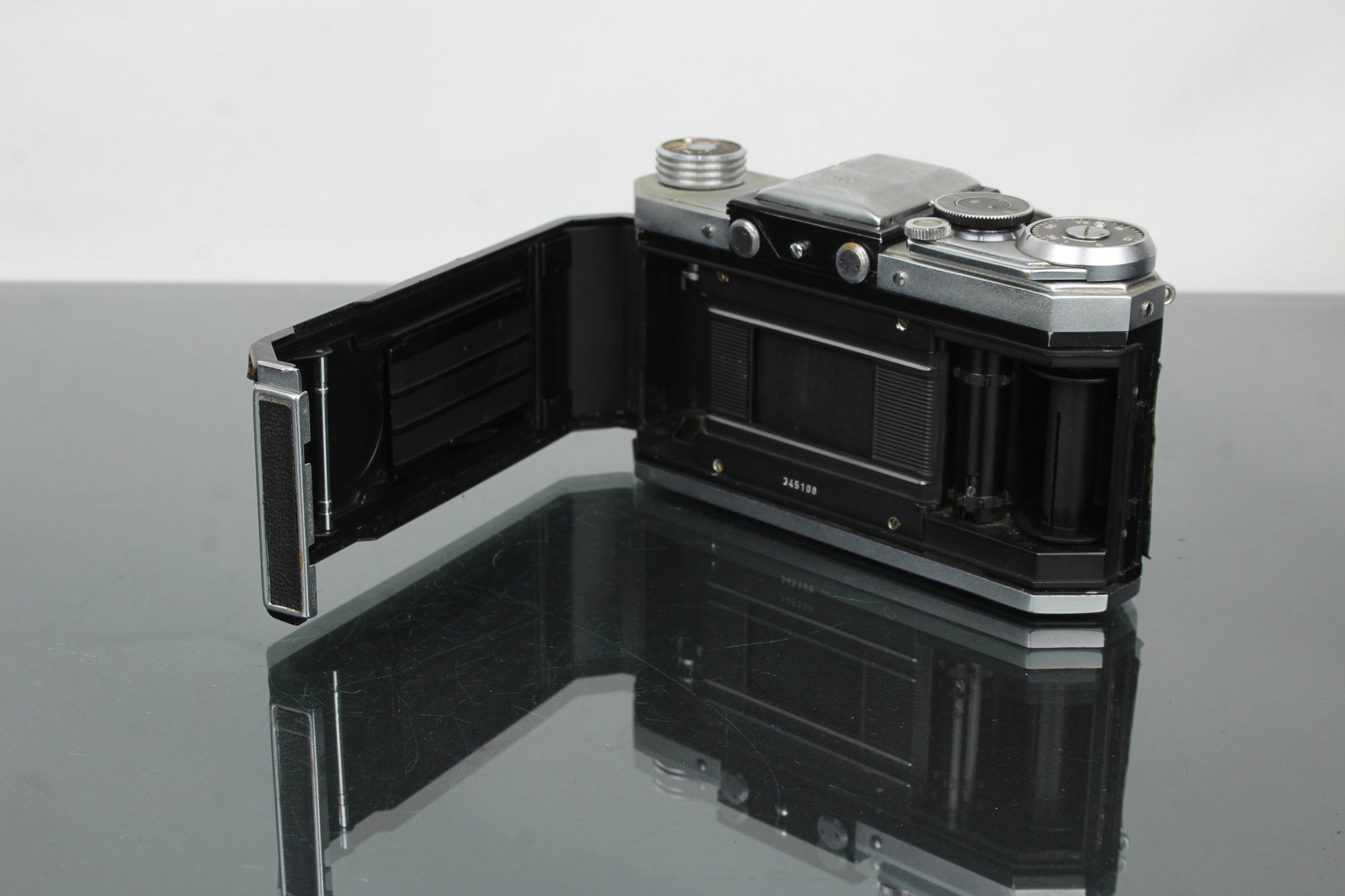 Edixa - mat Kadett + Weltblick 35mm f/3.5 lens - Dutch|Thrift