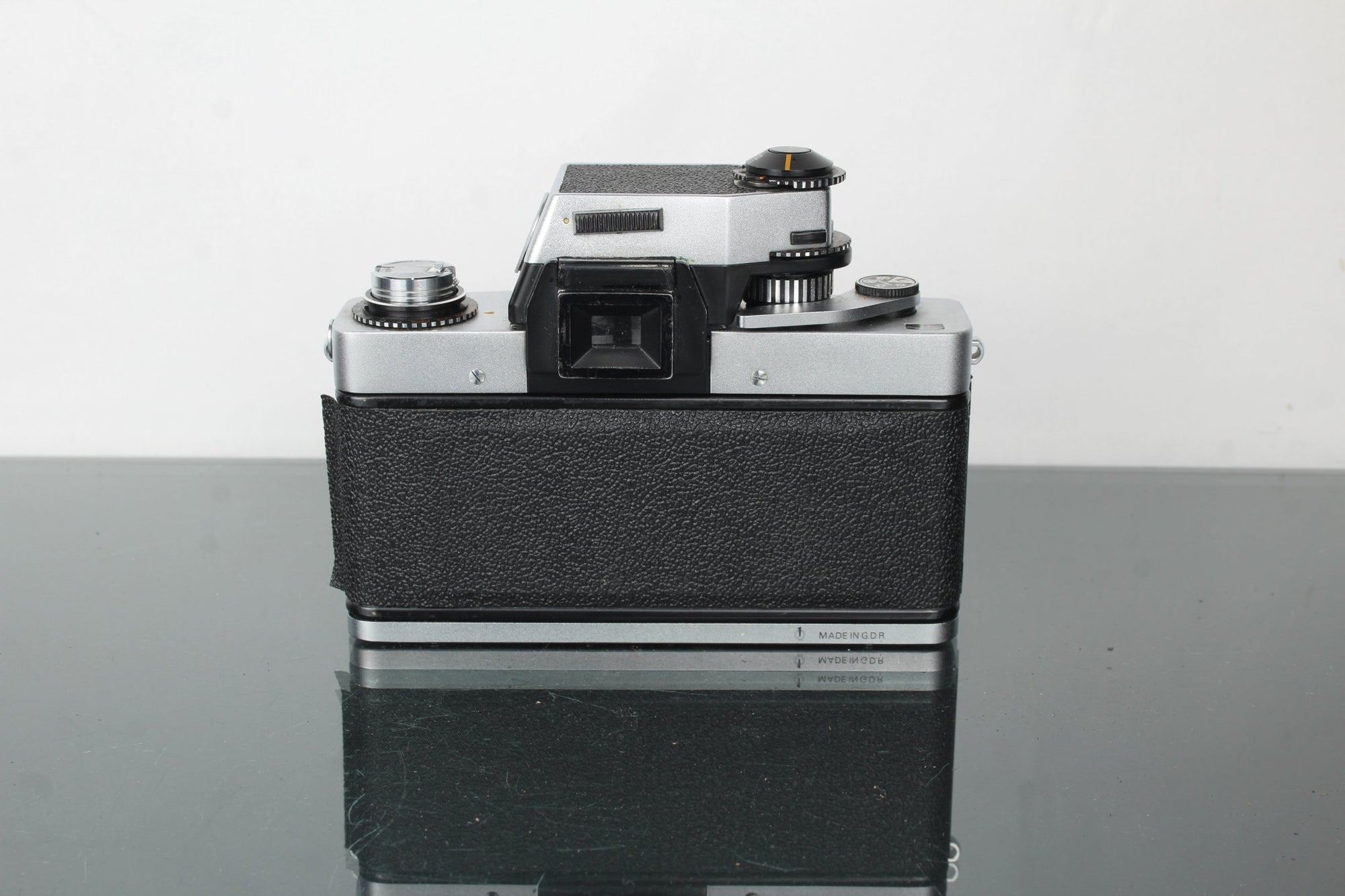 Exakta RTL 1000 + Meyer - Optik Görlitz Oreston 50mm f/1.8 M42 lens - Dutch|Thrift