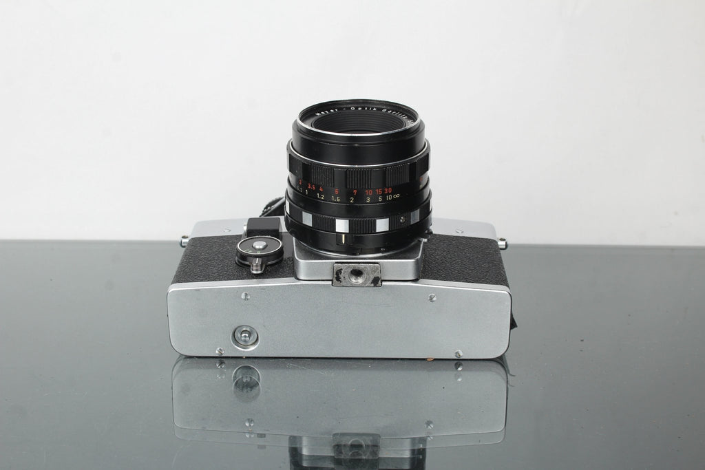 Exakta RTL 1000 + Meyer - Optik Görlitz Oreston 50mm f/1.8 M42 lens - Dutch|Thrift