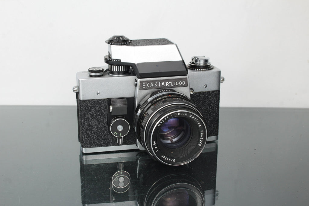 Exakta RTL 1000 + Meyer - Optik Görlitz Oreston 50mm f/1.8 M42 lens - Dutch|Thrift