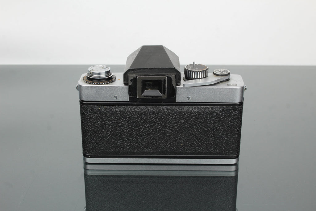 Exakta RTL1000 + Oreston 1.8/50 lens - Dutch|Thrift