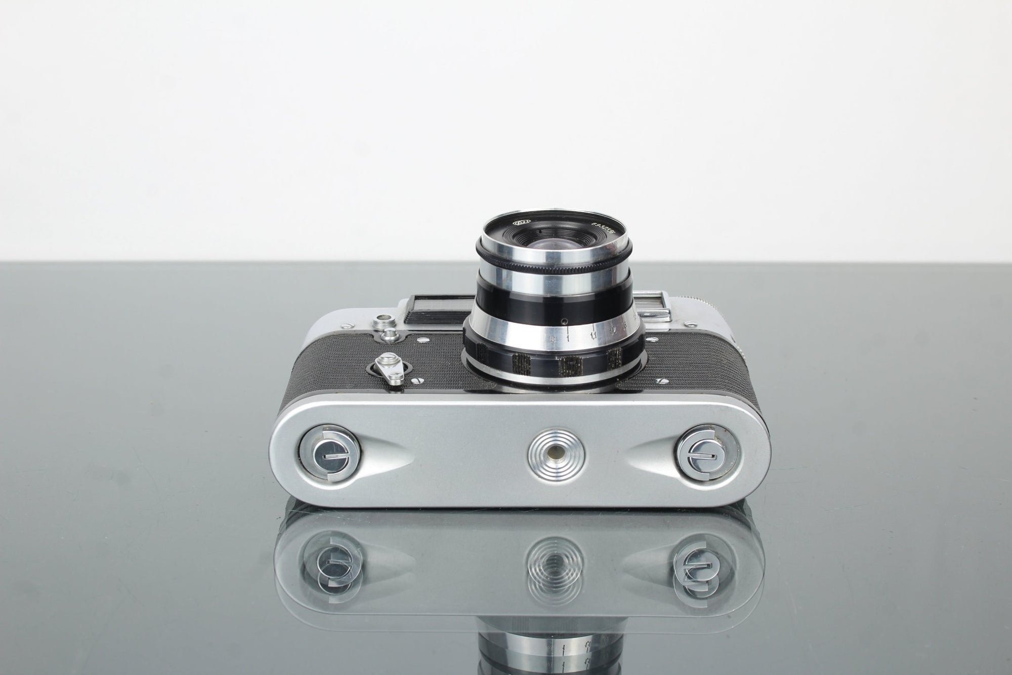 Fed 4 + Industar - 61 53mm f/2.8 lens - Dutch|Thrift