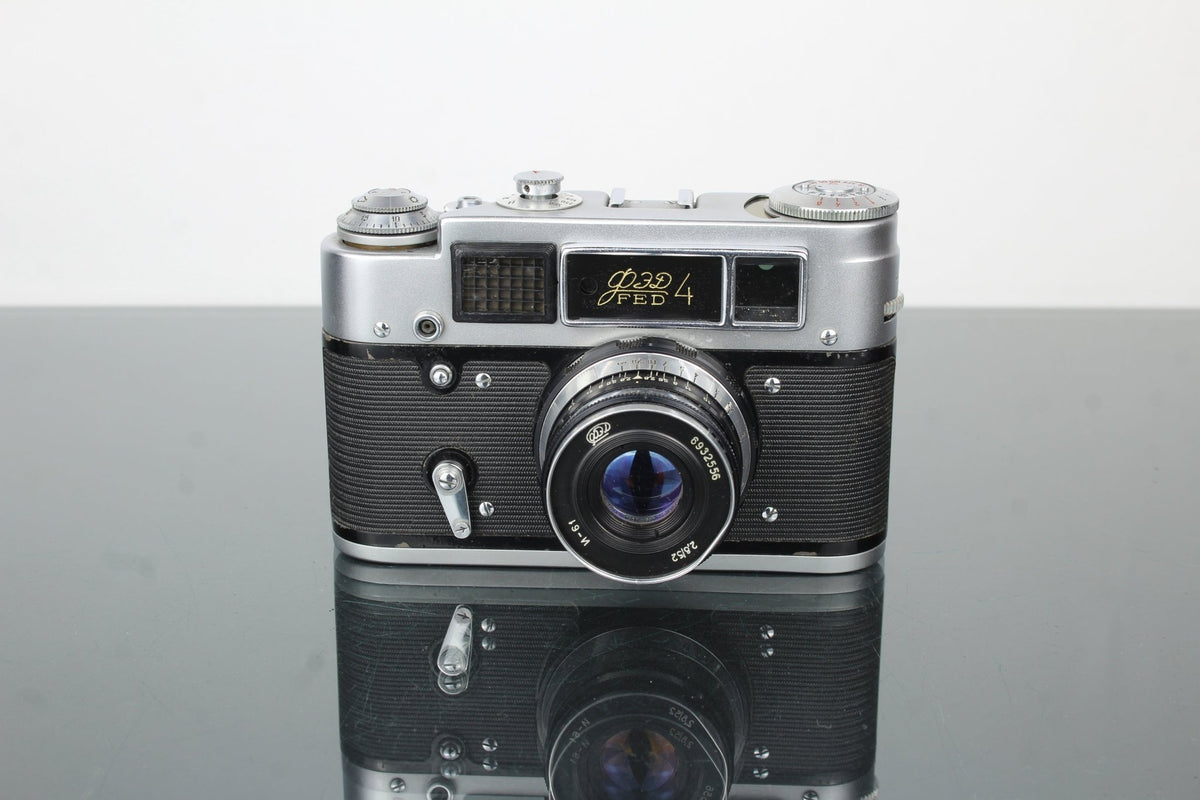 Fed 4 + Industar - 61 53mm f/2.8 lens - Dutch|Thrift