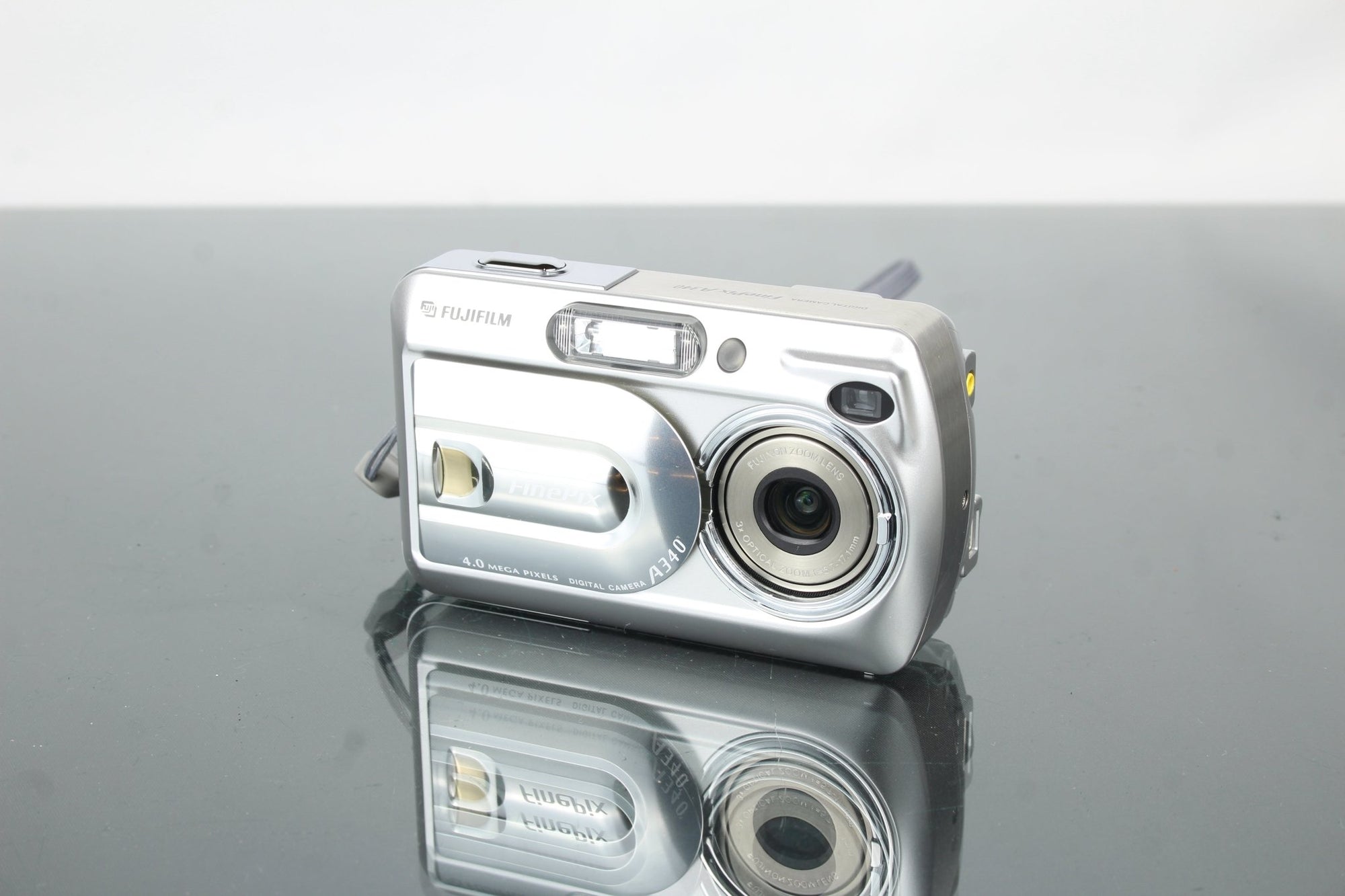 FuijiFilm Finepix A340 - Dutch|Thrift