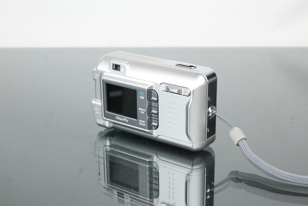 FuijiFilm Finepix A340 - Dutch|Thrift