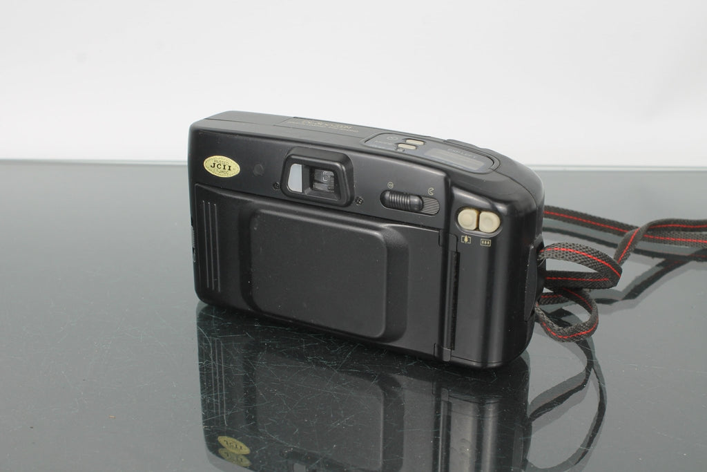 Fuji DL - 800 Zoom - Dutch|Thrift