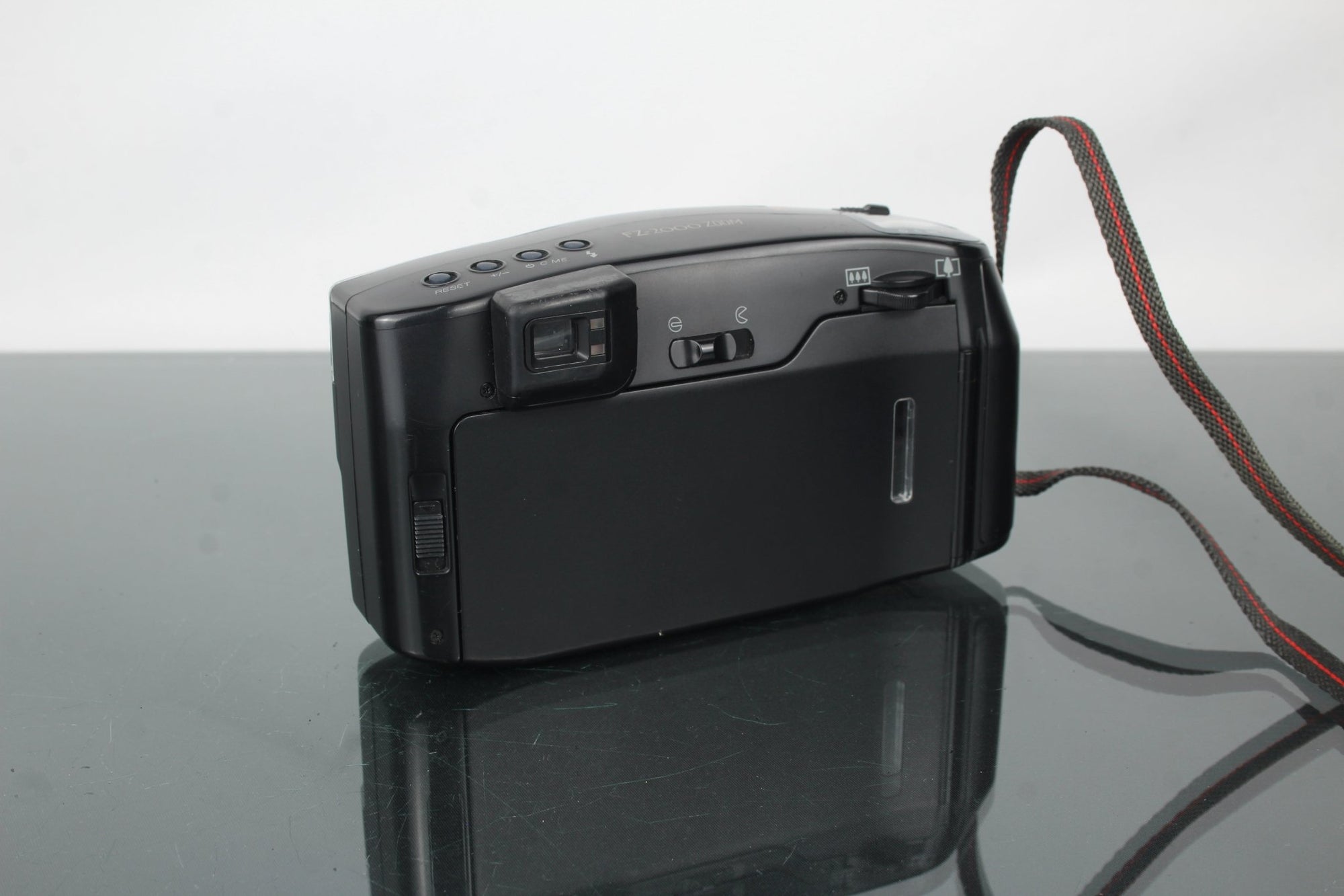 Fuji FZ - 2000 Zoom - Dutch|Thrift