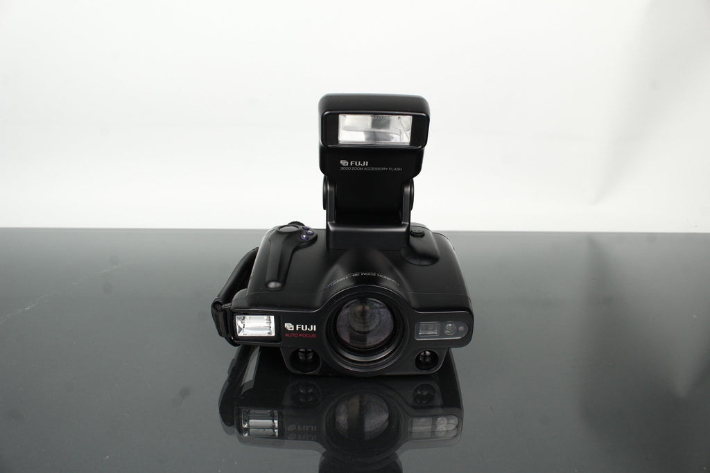 Fuji FZ - 3000ZoomDate Fuijinon Zoom 38 - 115mm - Dutch|Thrift
