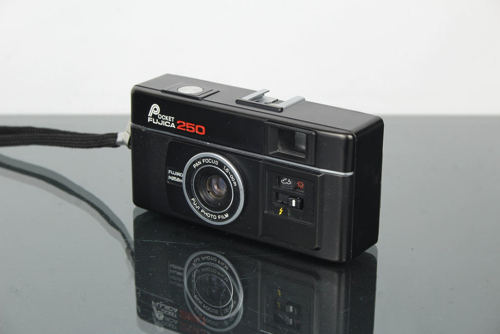 Fujica 250 - Dutch|Thrift