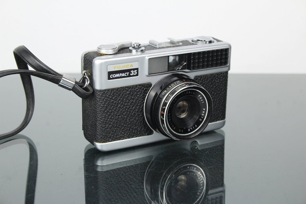 Fujica Compact 35 - Dutch|Thrift