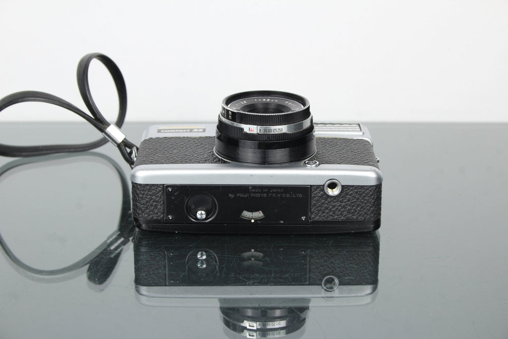 Fujica Compact 35 - Dutch|Thrift