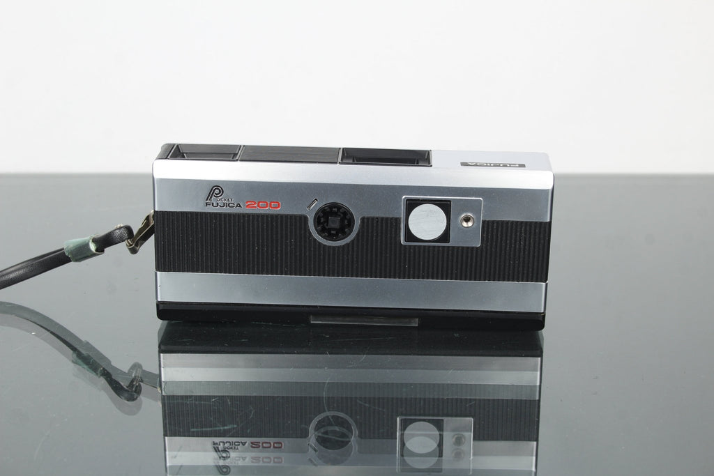 FUJICA Pocket 200 - Dutch|Thrift
