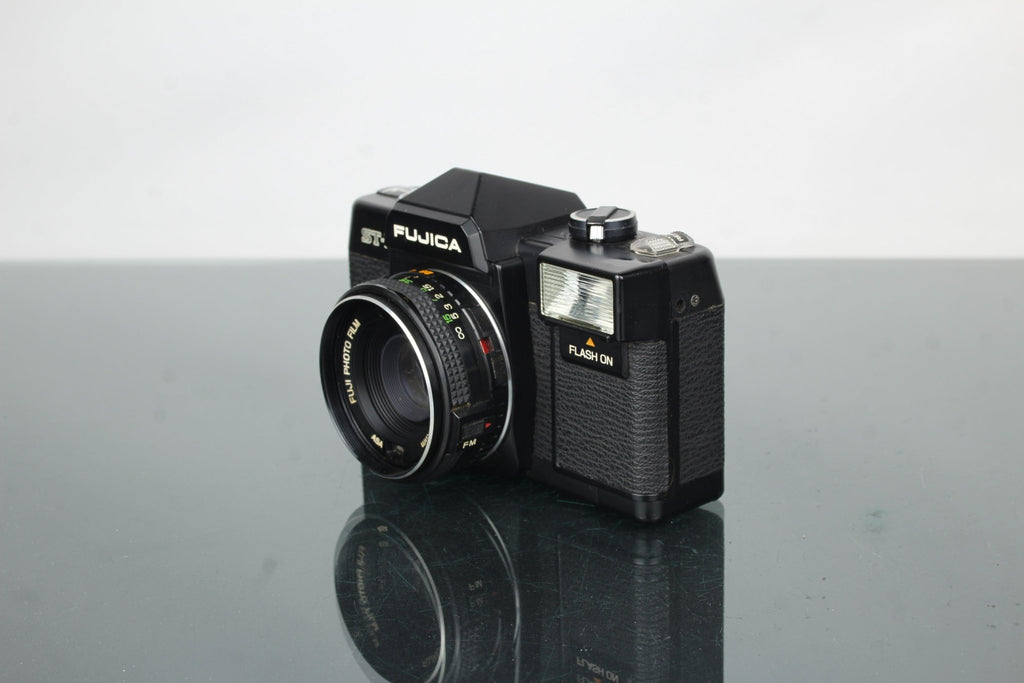 Fujica ST - F - Dutch|Thrift