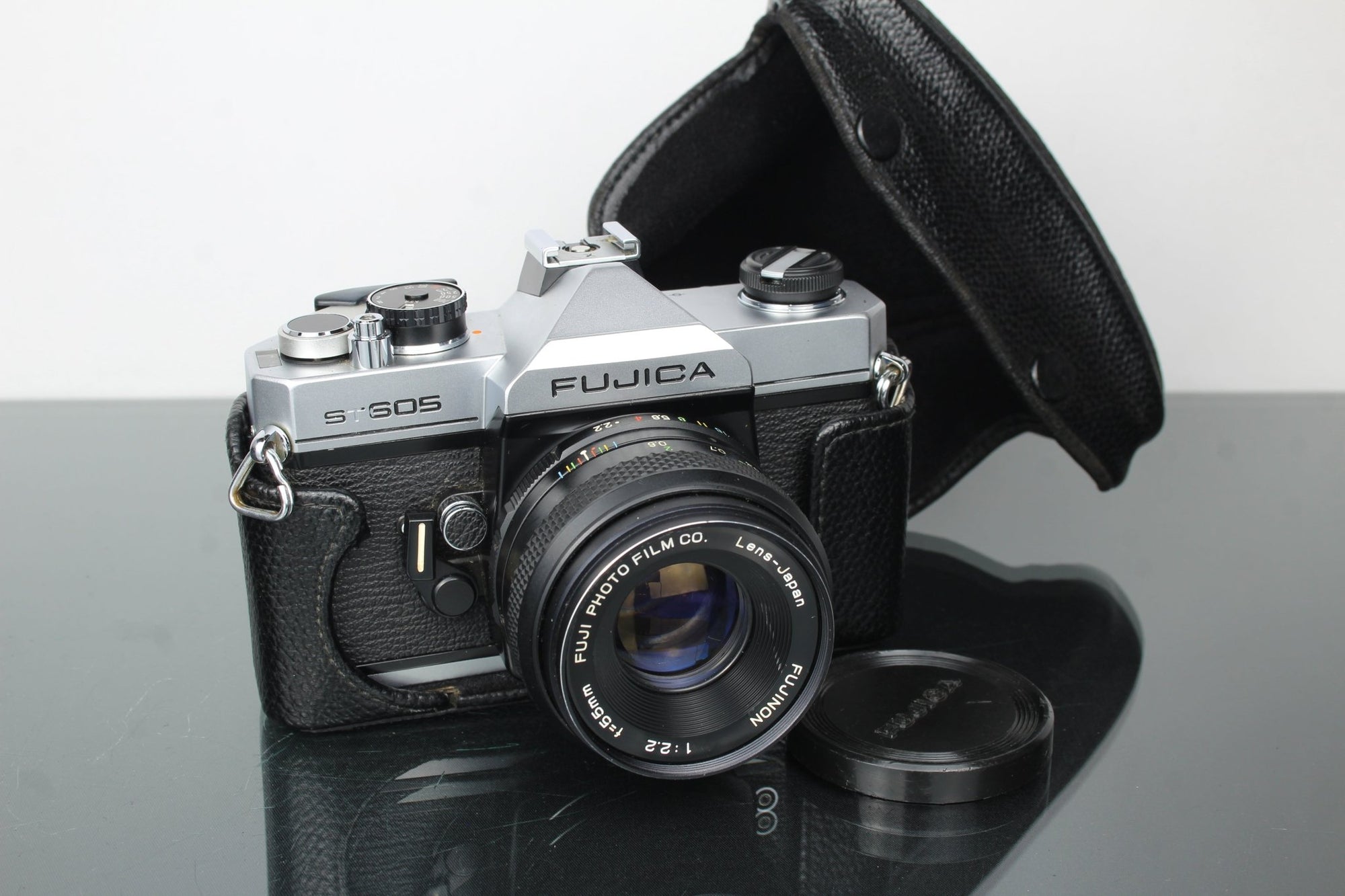 Fujica ST605 + 55mm 2.2 Fujinon lens - Dutch|Thrift