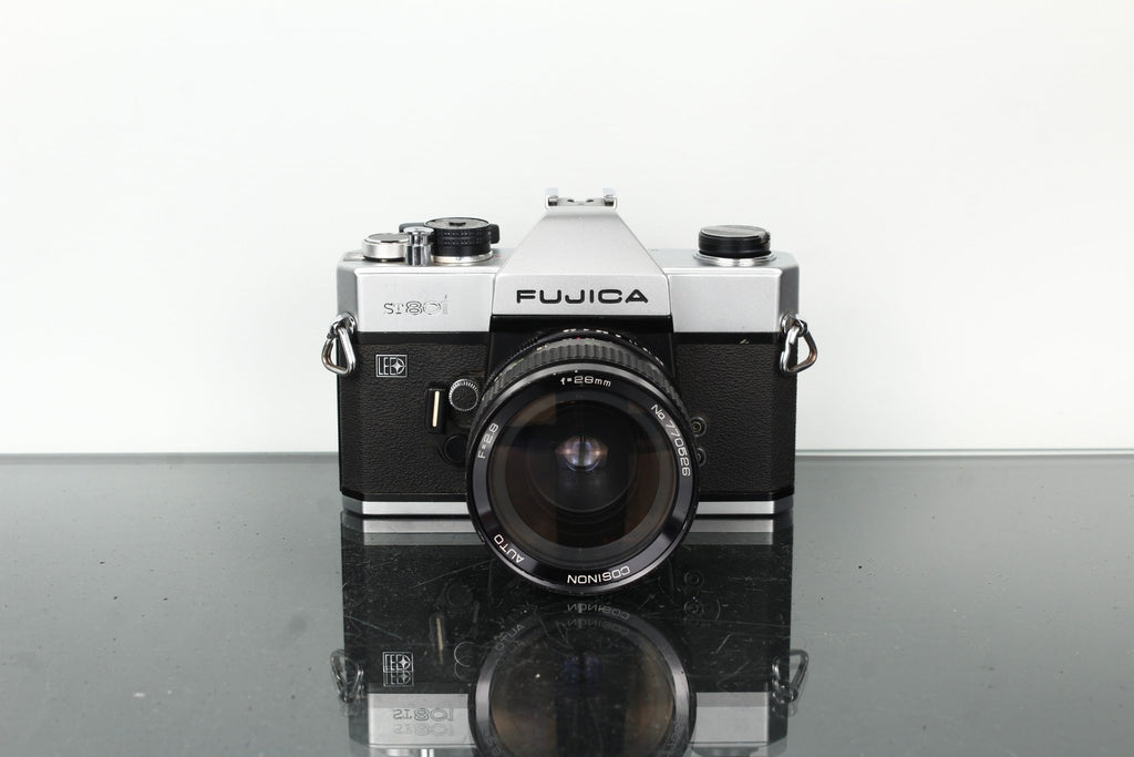 Fujica ST801 + Cosinon 28mm f/2.8 - Dutch|Thrift