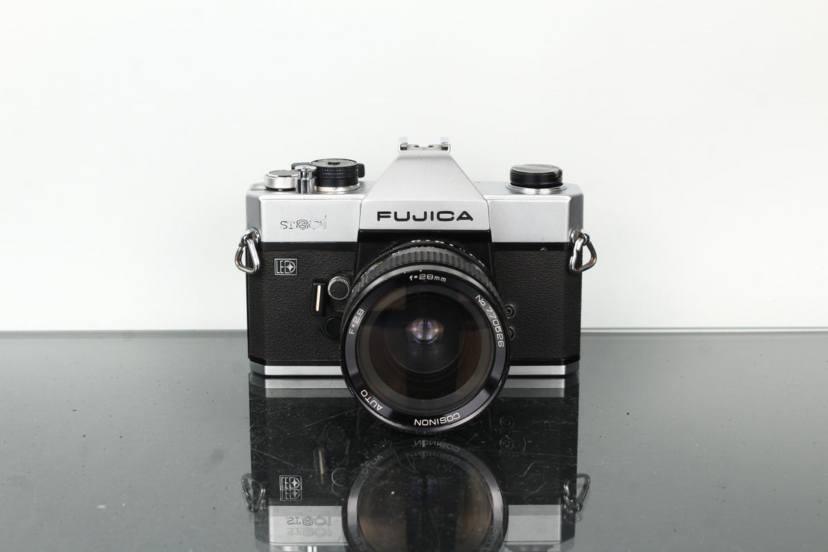 Fujica ST801 + Cosinon 28mm f/2.8 - Dutch|Thrift