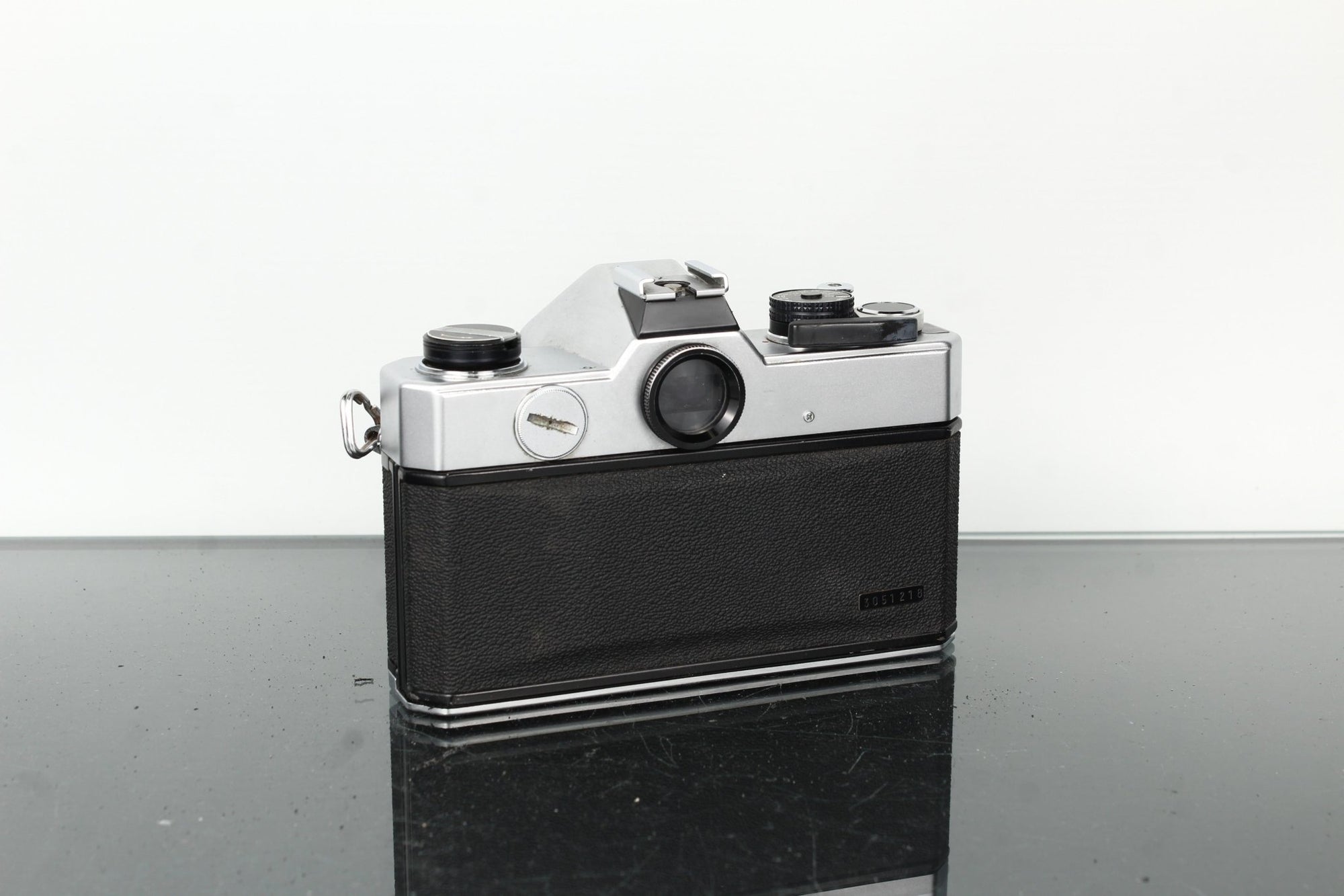 Fujica ST801 + Cosinon 28mm f/2.8 - Dutch|Thrift