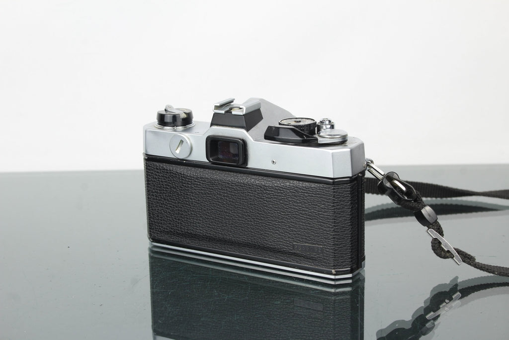 Fujica STX - 1 + 50mm 1.9 Fujinon lens - Dutch|Thrift