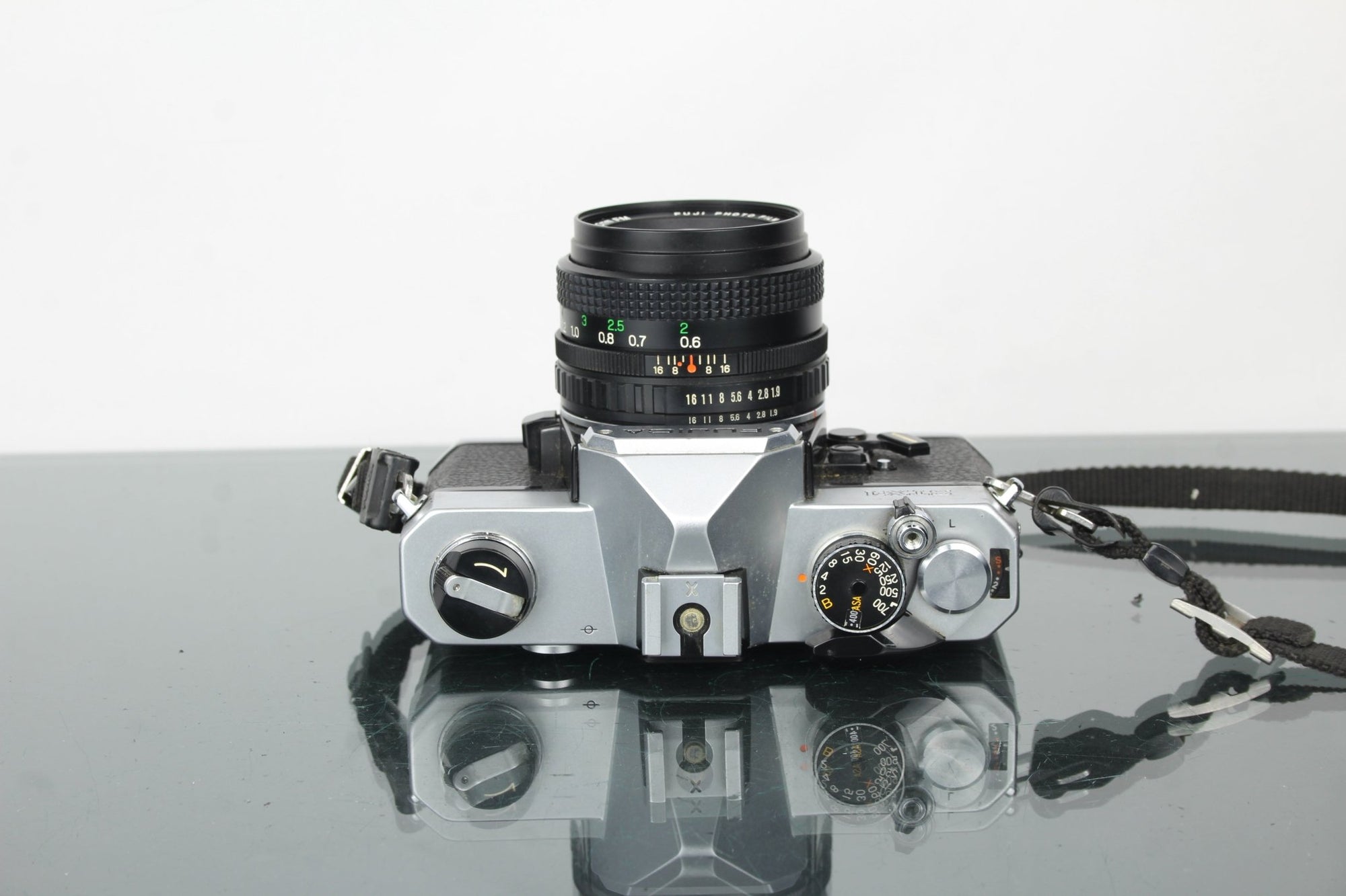 Fujica STX - 1 + 50mm 1.9 Fujinon lens - Dutch|Thrift